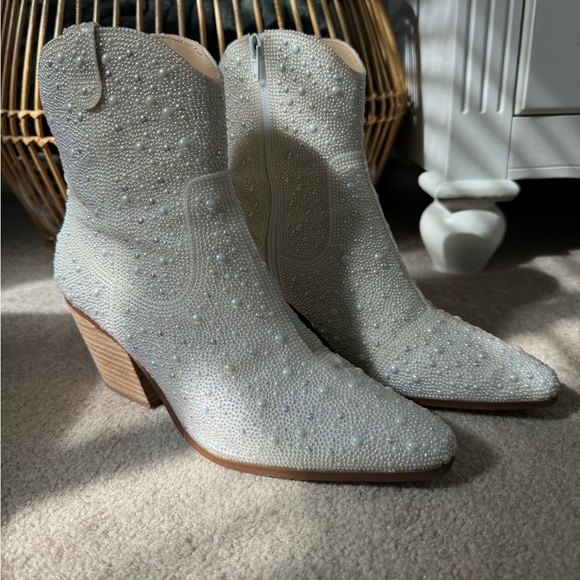 Betsey Johnson Western Boot - Picture 6 of 7